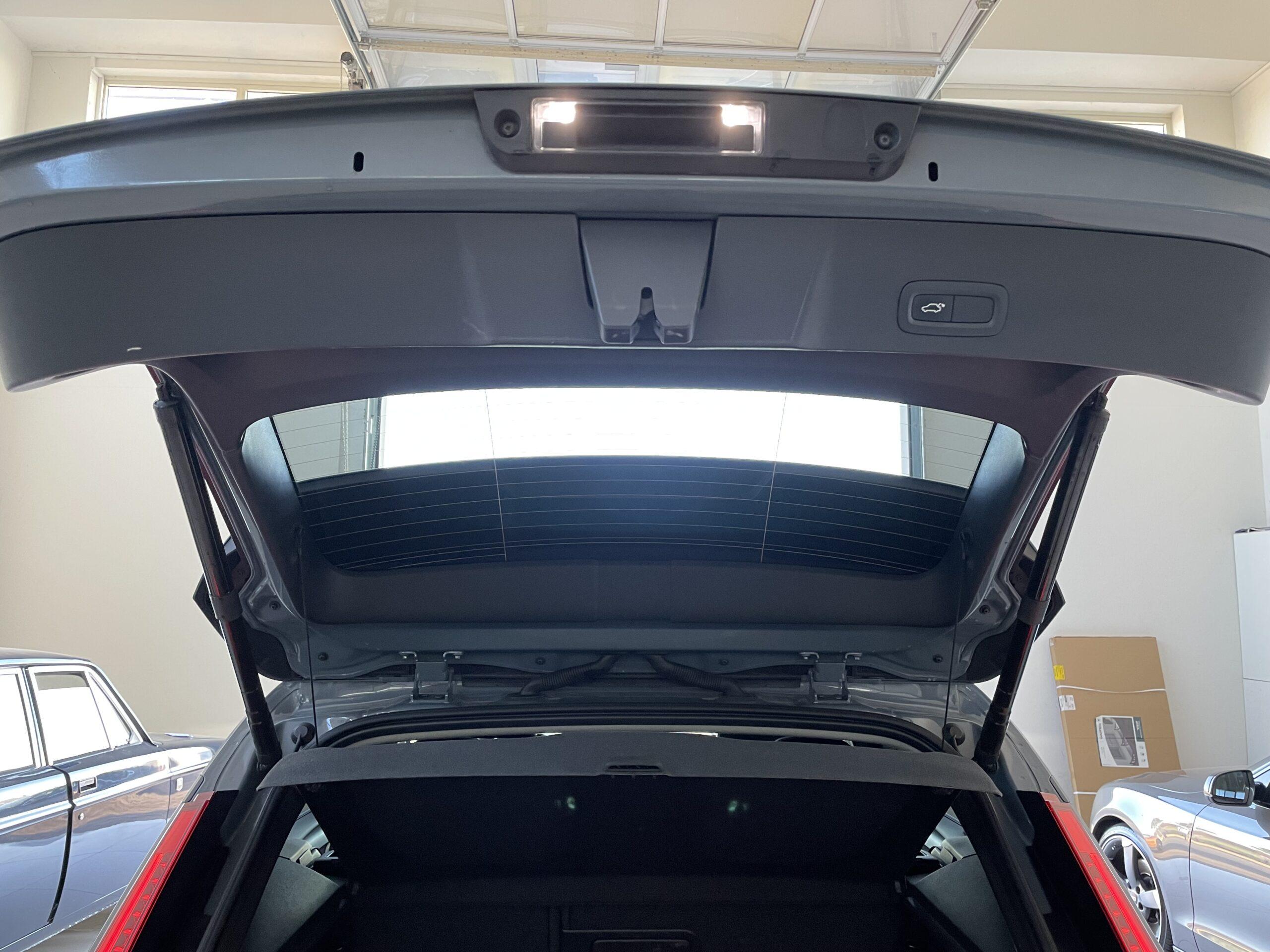 VOLVO XC40 D3 GEATRON. R-DESIGN.