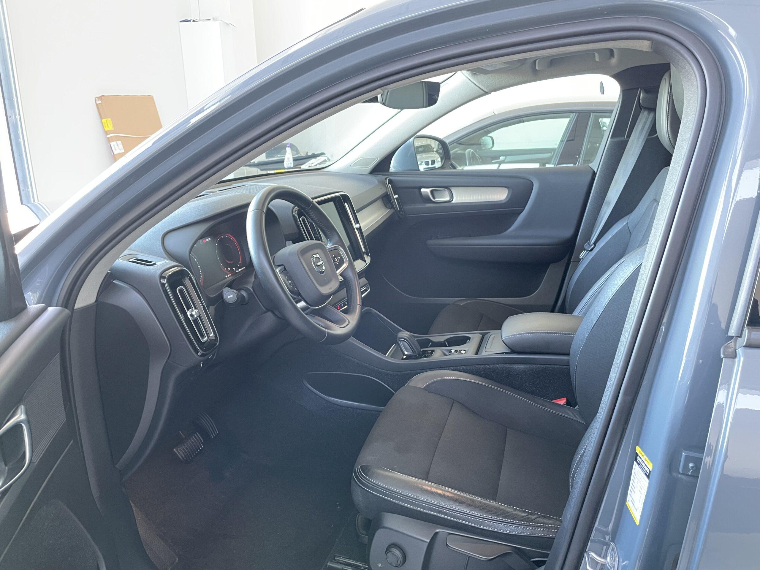 VOLVO XC40 D3 GEATRON. R-DESIGN.