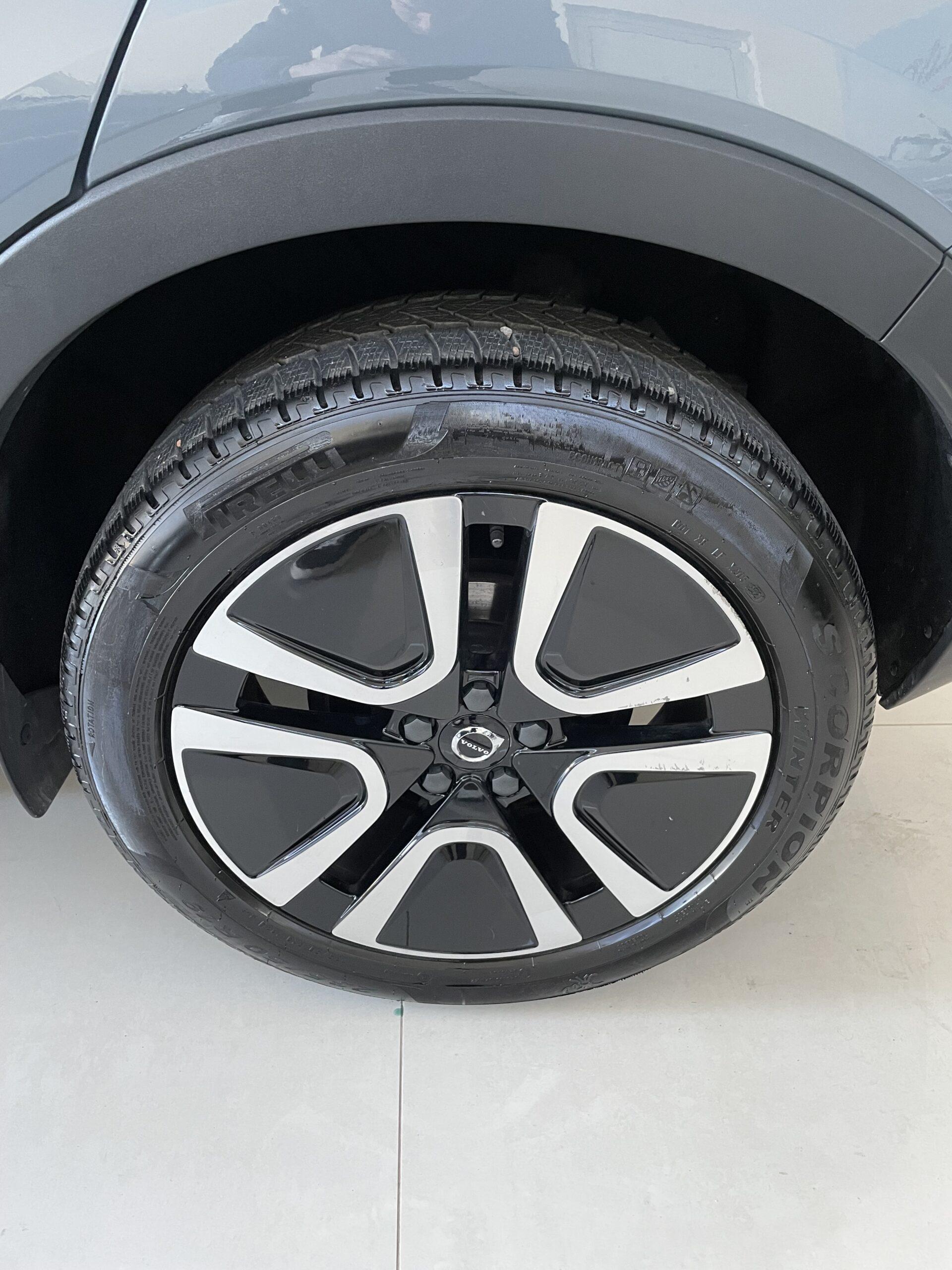 VOLVO XC40 D3 GEATRON. R-DESIGN.