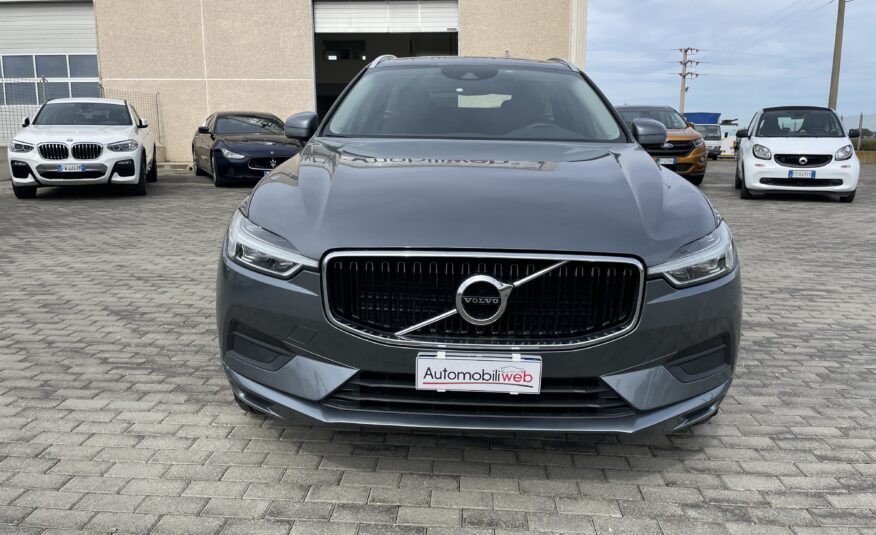 Volvo XC60 B4 MOMENTUM AWD