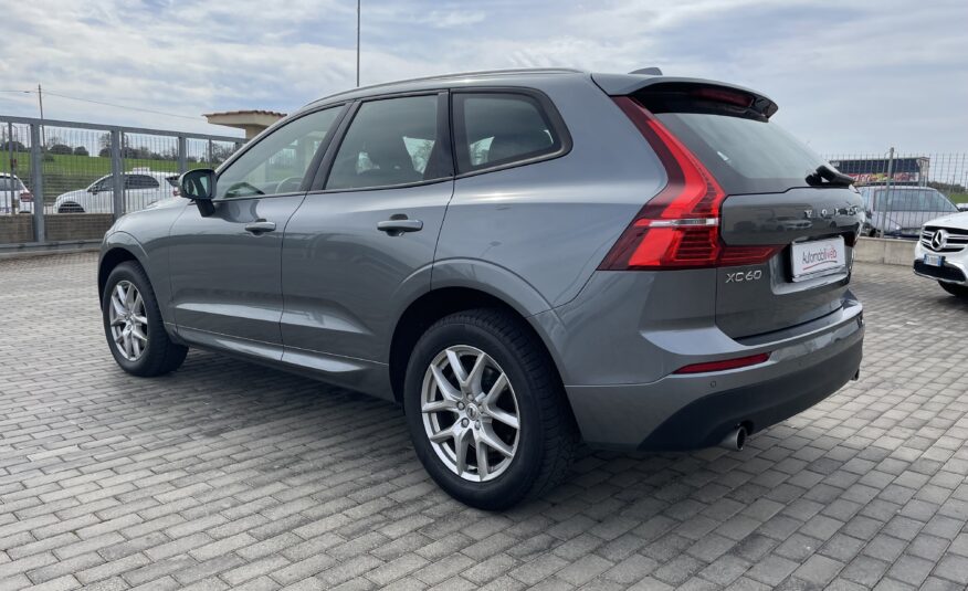 Volvo XC60 B4 MOMENTUM AWD