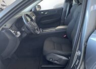 Volvo XC60 B4 MOMENTUM AWD