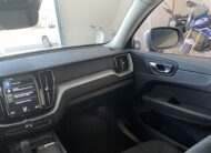 Volvo XC60 B4 MOMENTUM AWD