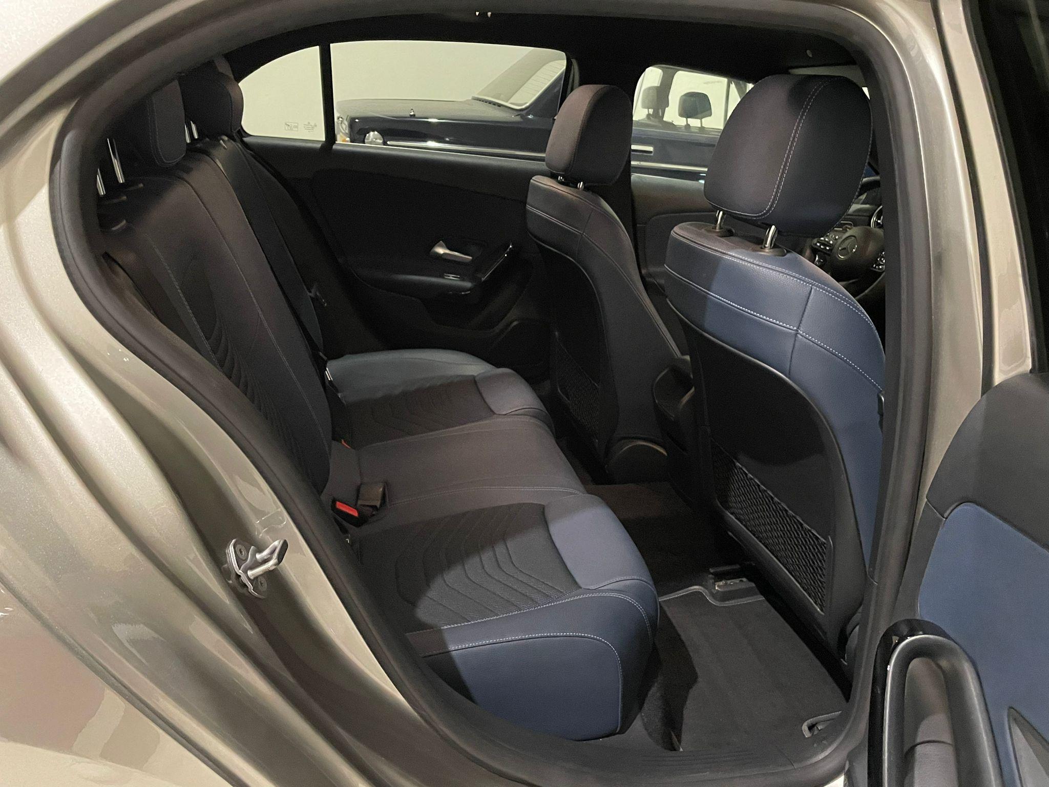 MERCEDES-BENZ CLASSE A180d SPORT