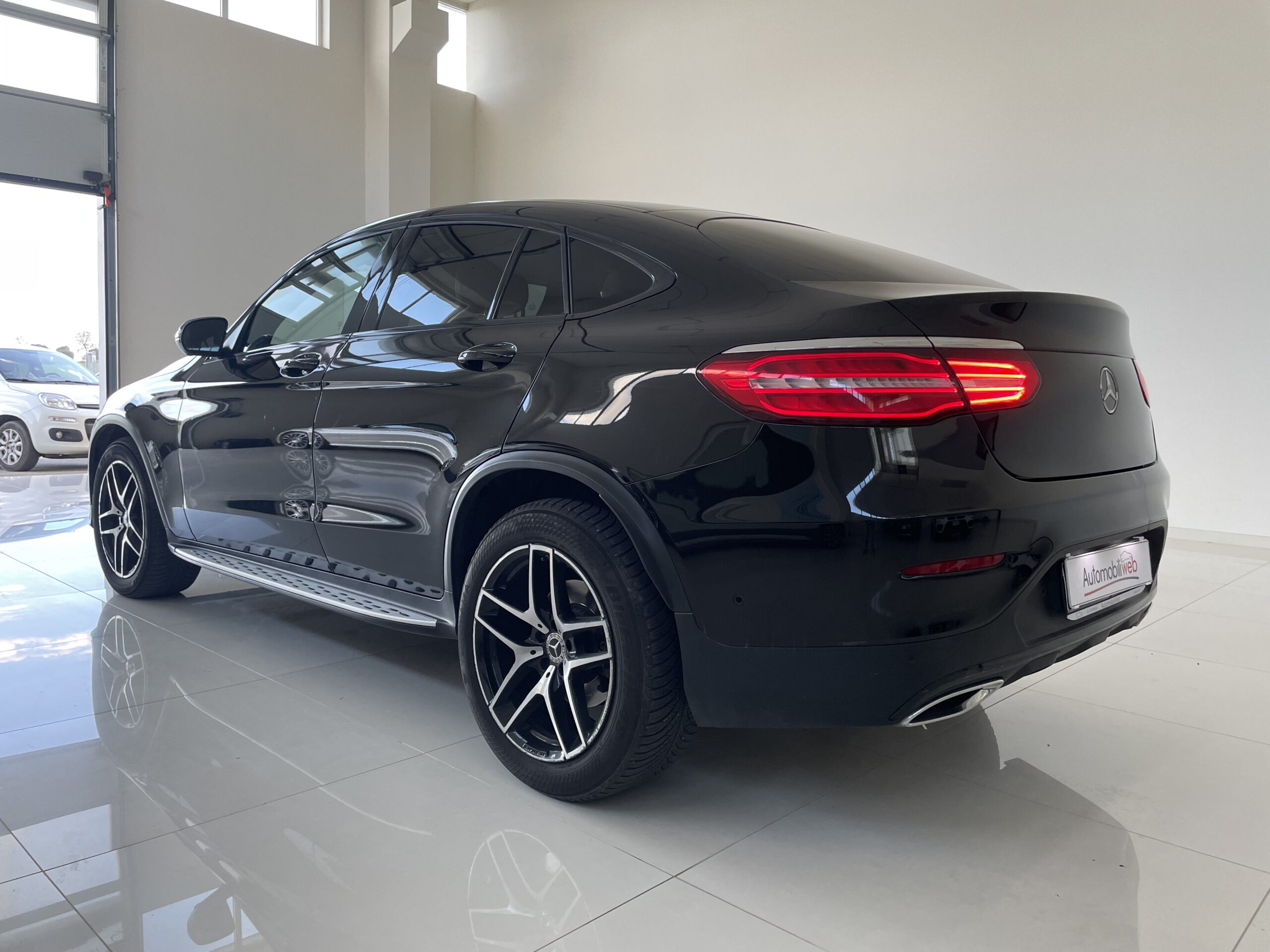 GLC COUPE’ 250d PREMIUM BLACK EDITION