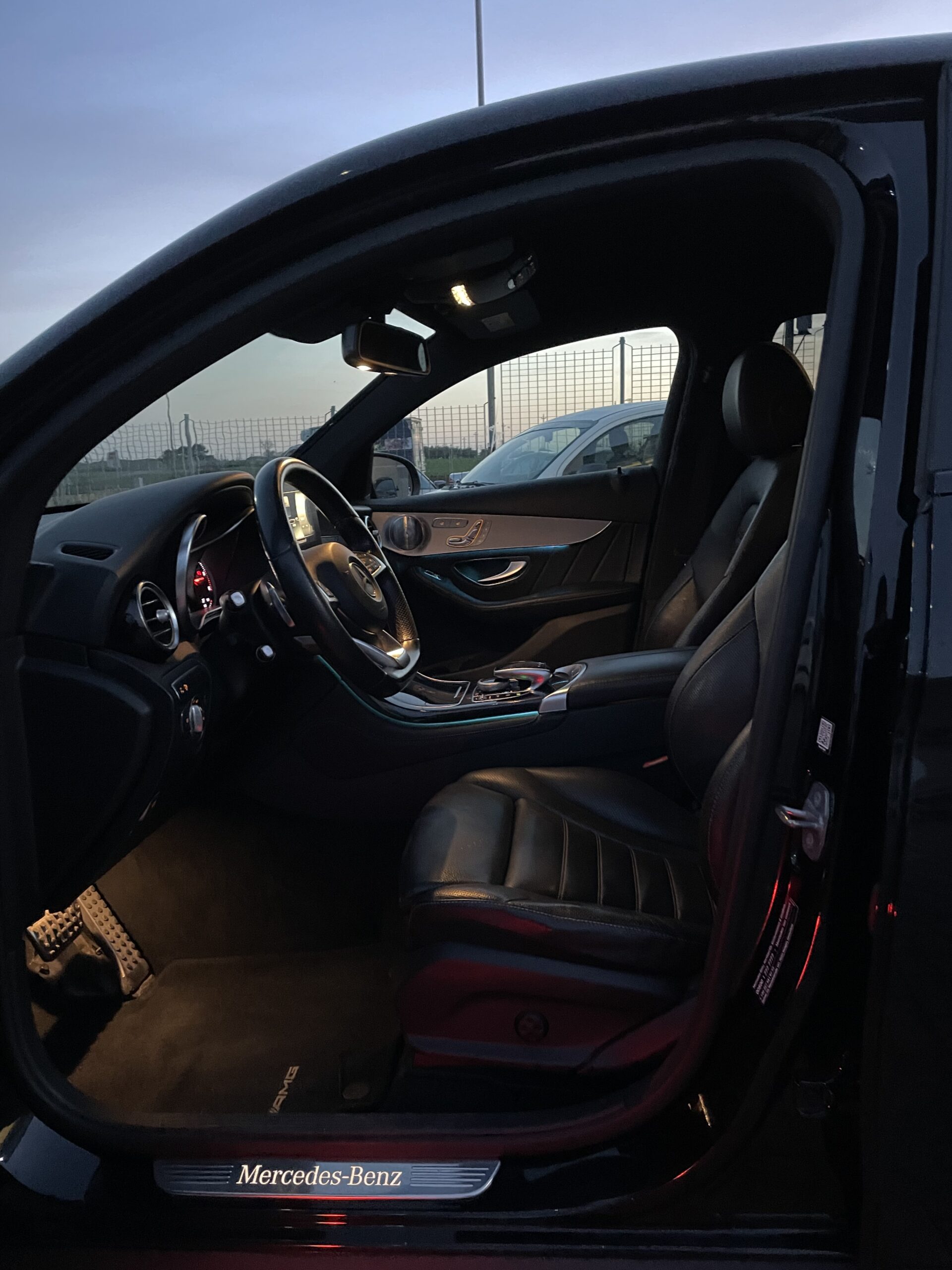 MERCEDES GLC 250D COUPE PREMIUM AMG BLACK EDITION