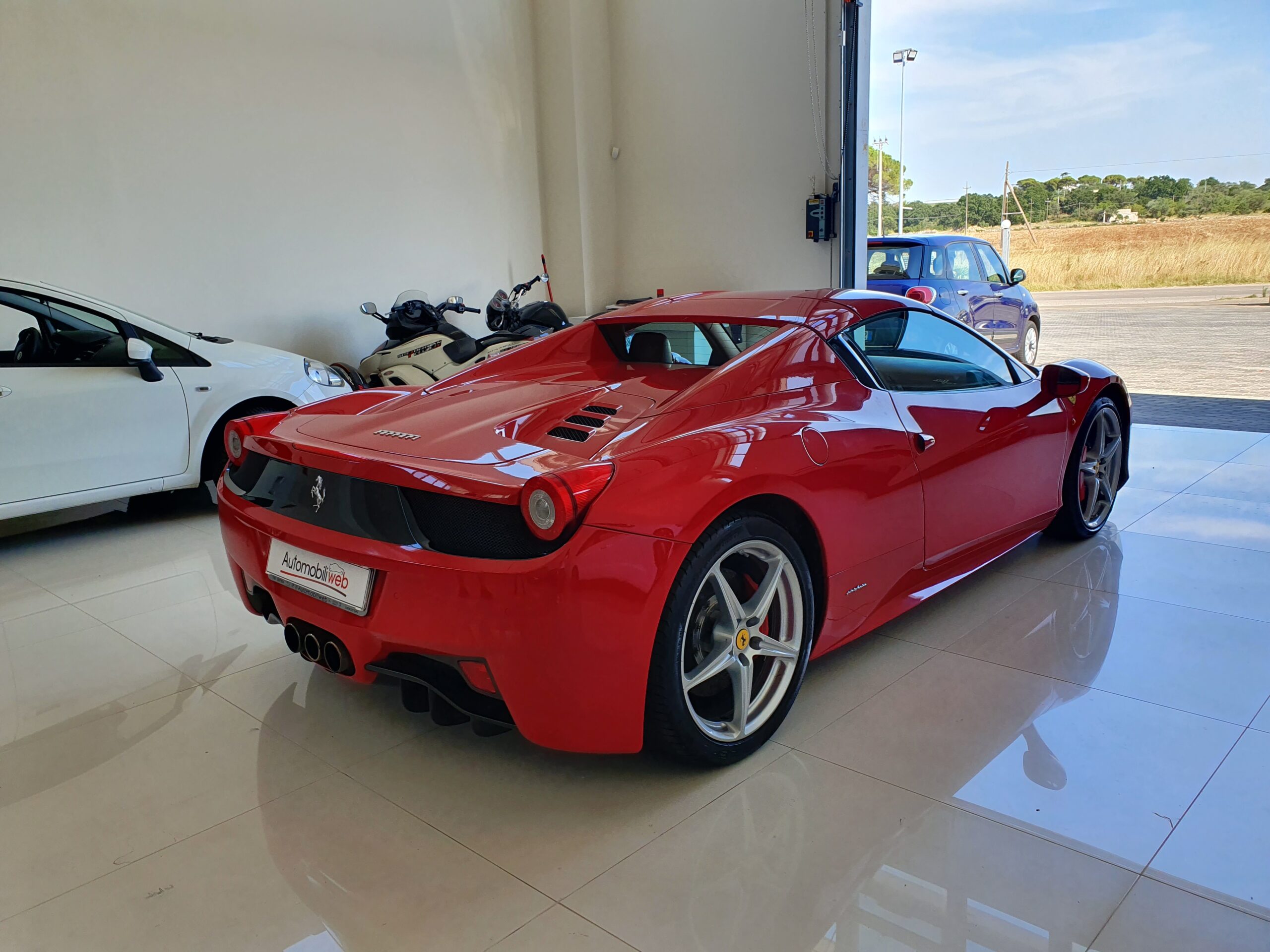 FERRARI 458 SPIDER