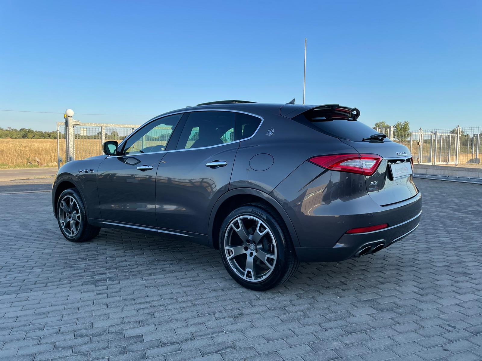 MASERATI LEVANT GRAN LUSSO SQ4