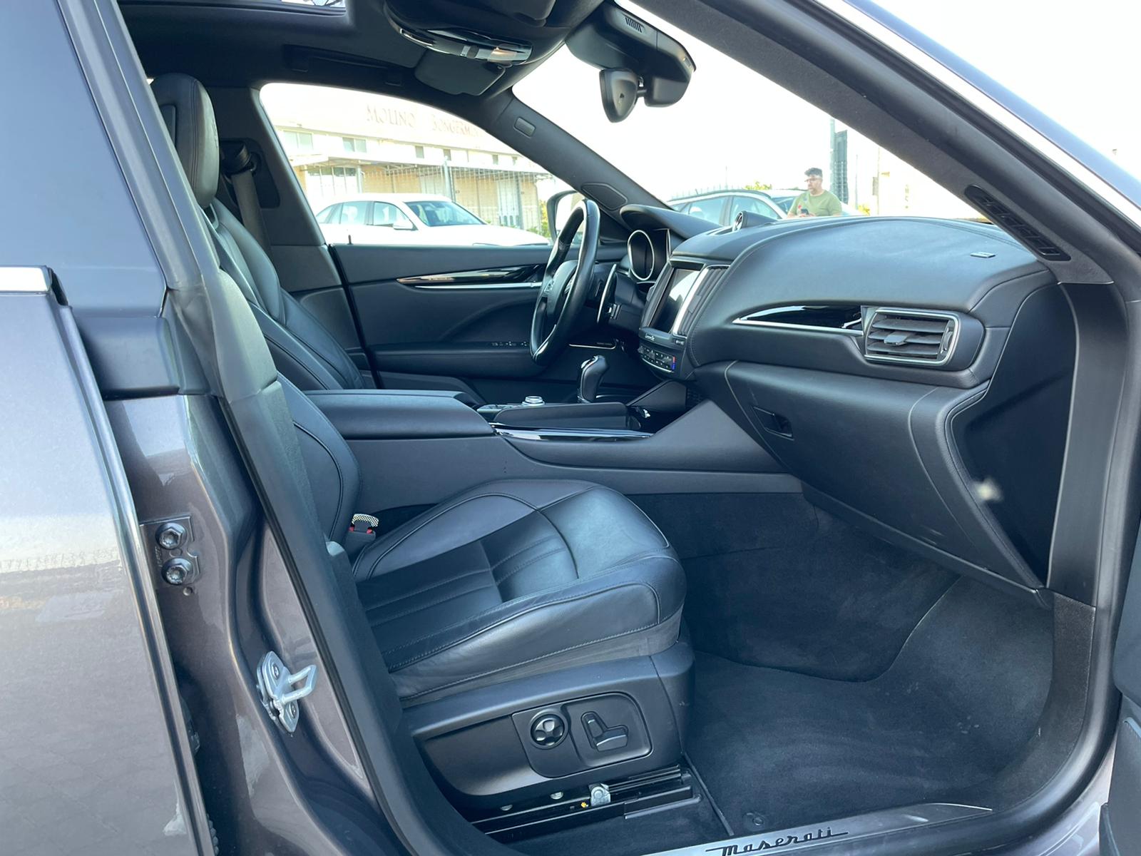 MASERATI LEVANT GRAN LUSSO SQ4