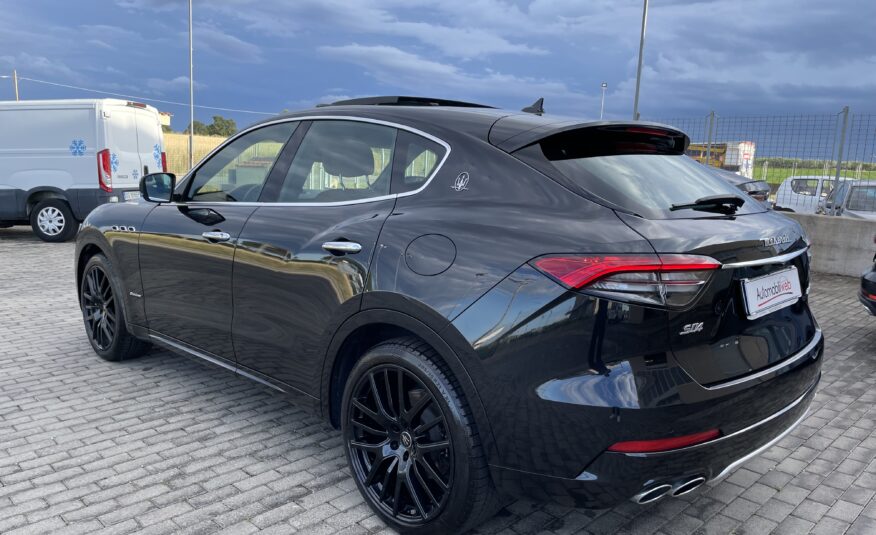 MASERATI LEVANTE SQ4 GRANLUSSO