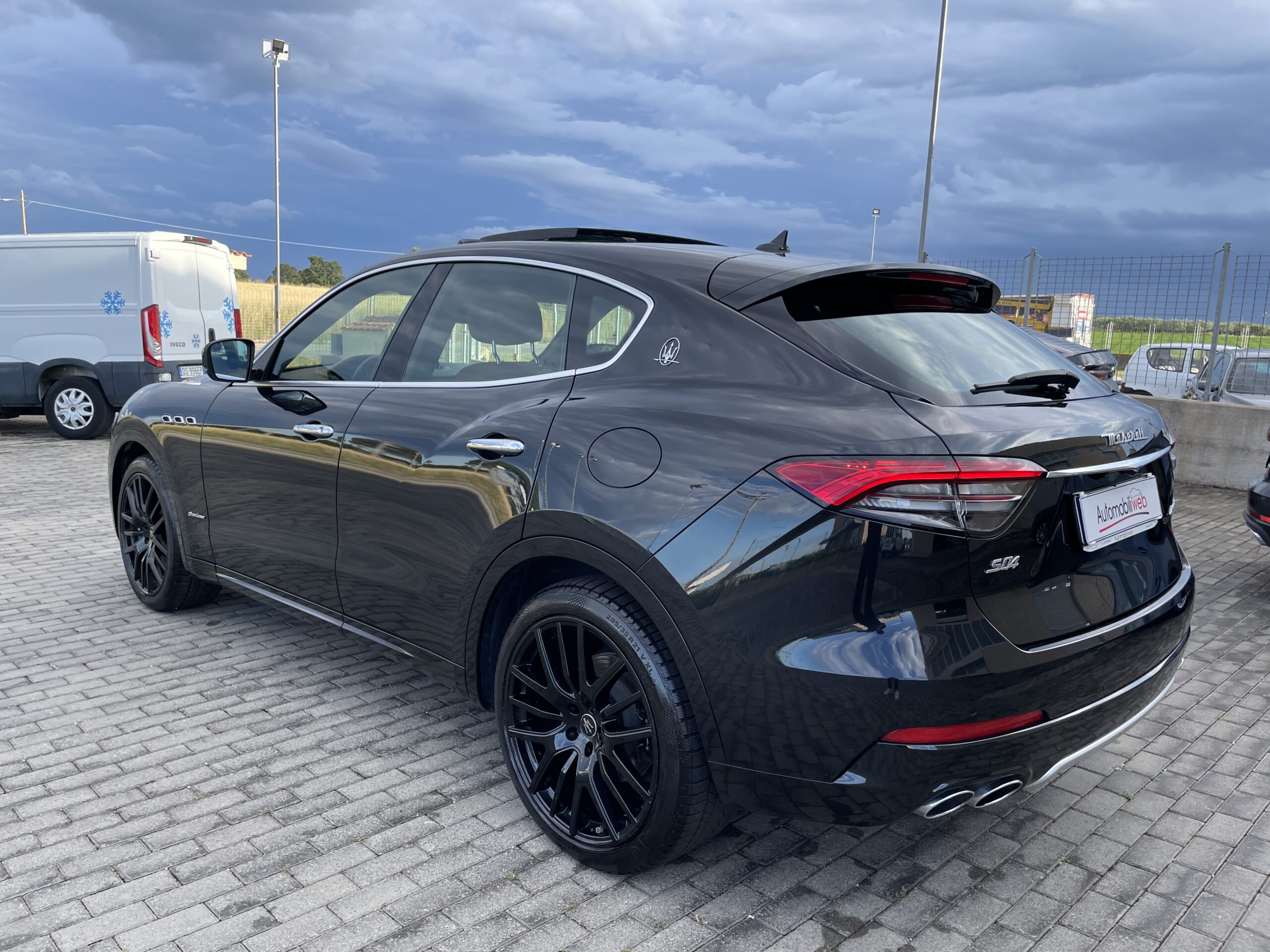MASERATI LEVANTE SQ4 GRANLUSSO