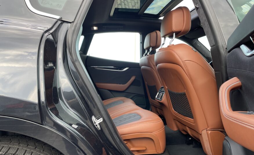 MASERATI LEVANTE SQ4 GRANLUSSO