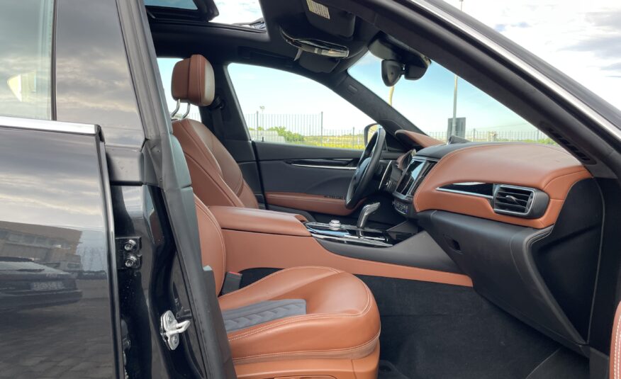 MASERATI LEVANTE SQ4 GRANLUSSO