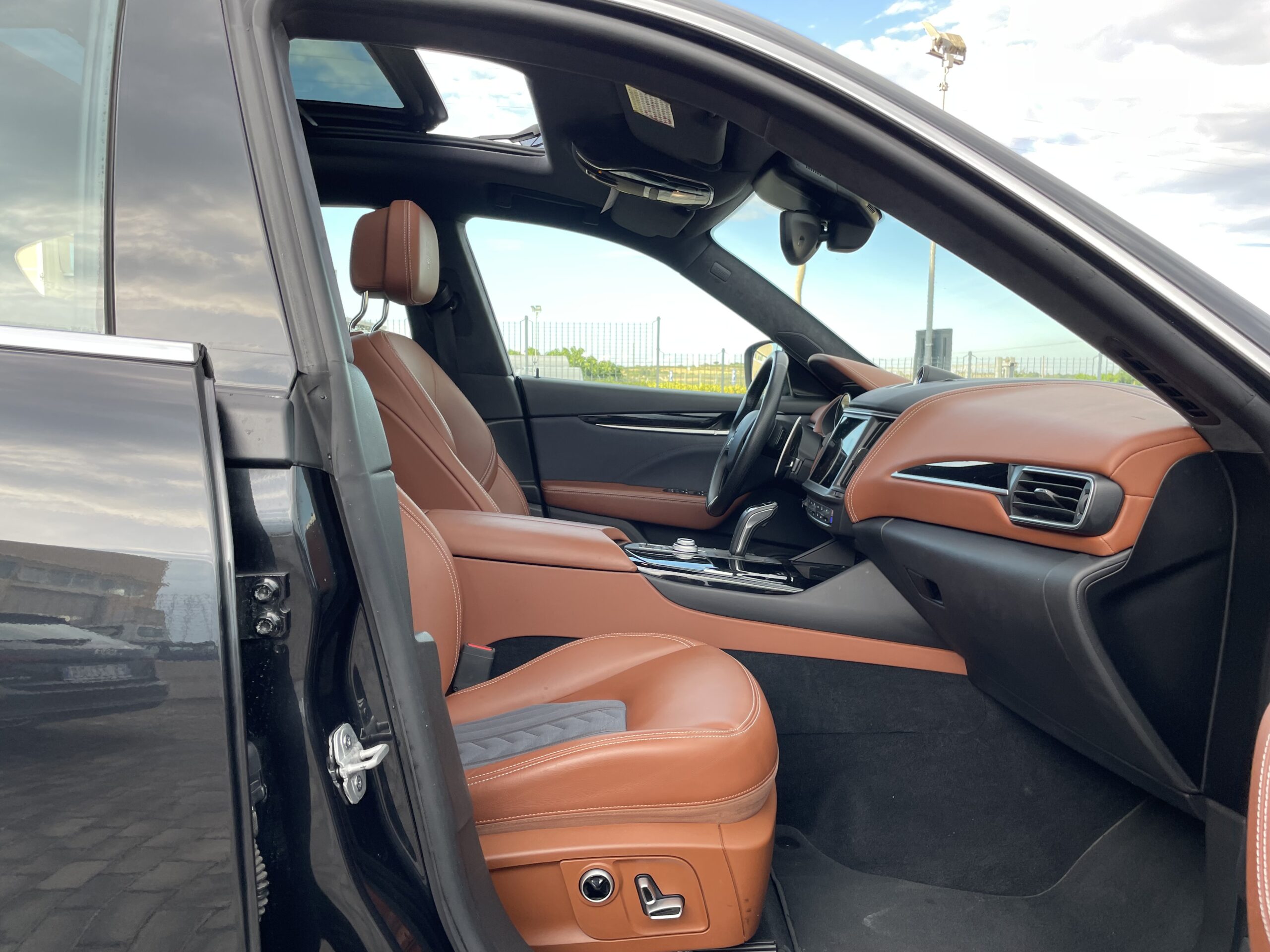 MASERATI LEVANTE SQ4 GRANLUSSO