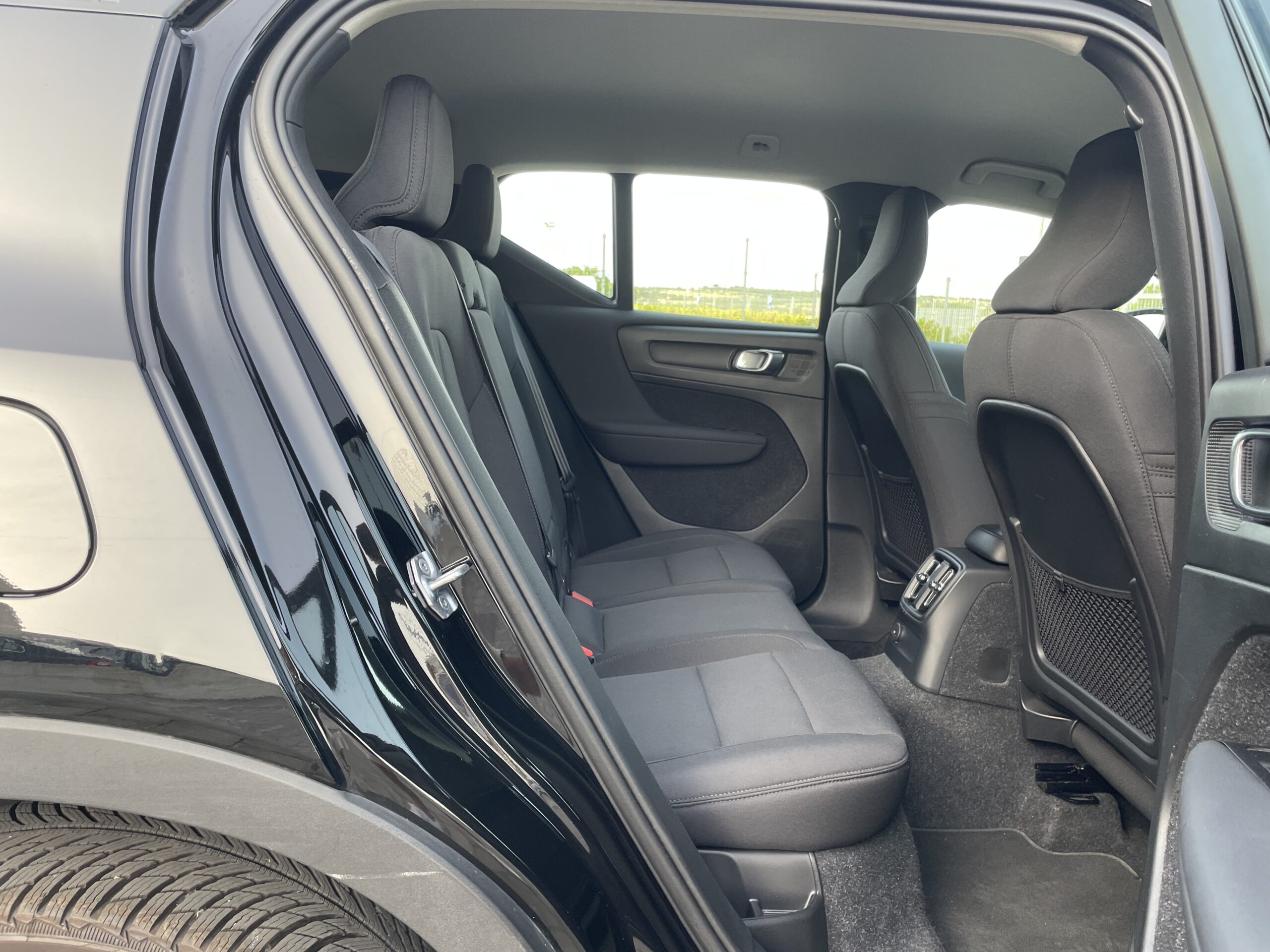 VOLVO XC40 MOMENTUM T4 GEATRON.