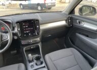 VOLVO XC40 MOMENTUM T4 GEATRON.