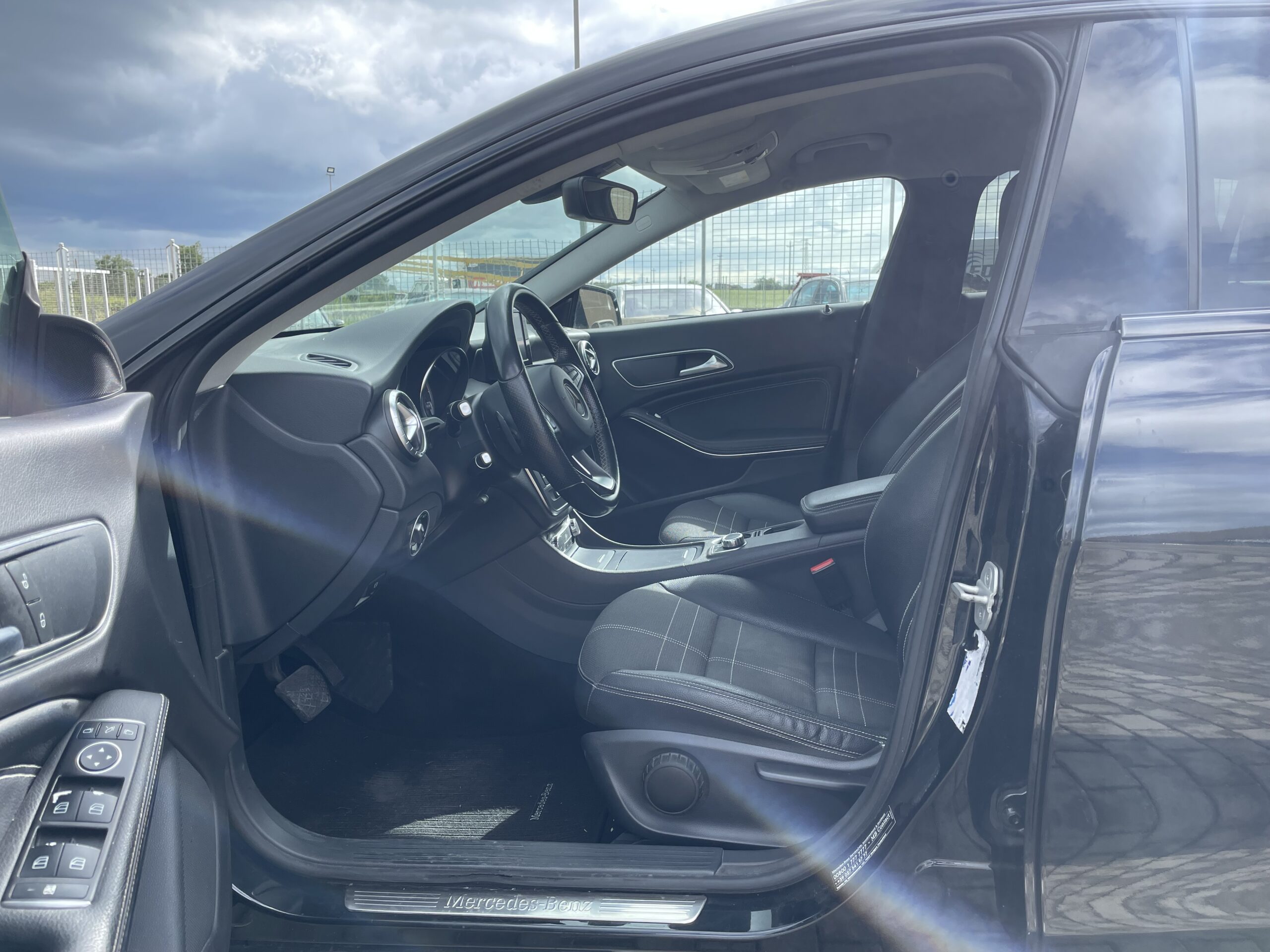 MERCEDES-BENZ CLA 200 SPORT
