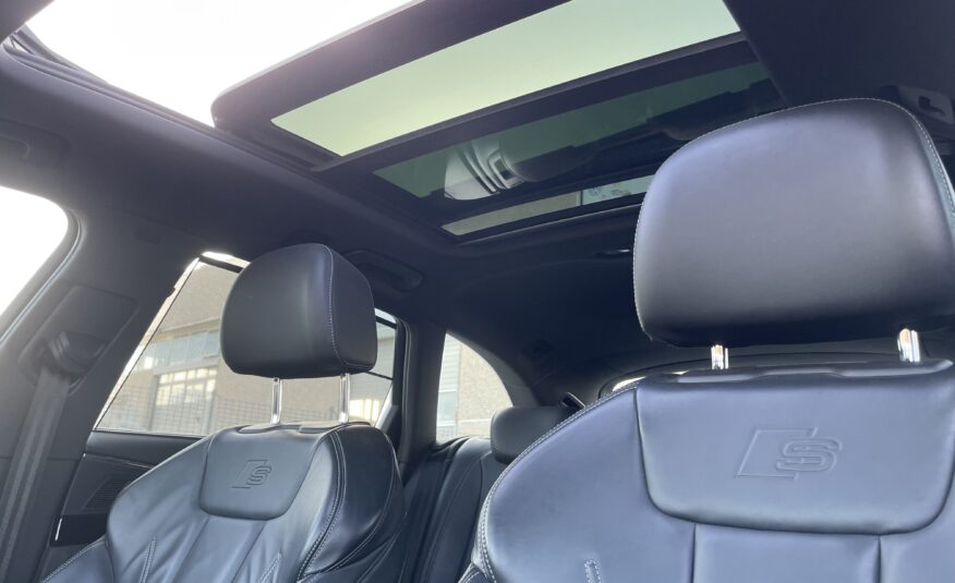 Audi A4 S-line quattro