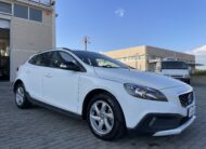 VOLVO V40 CROSS COUNTRY