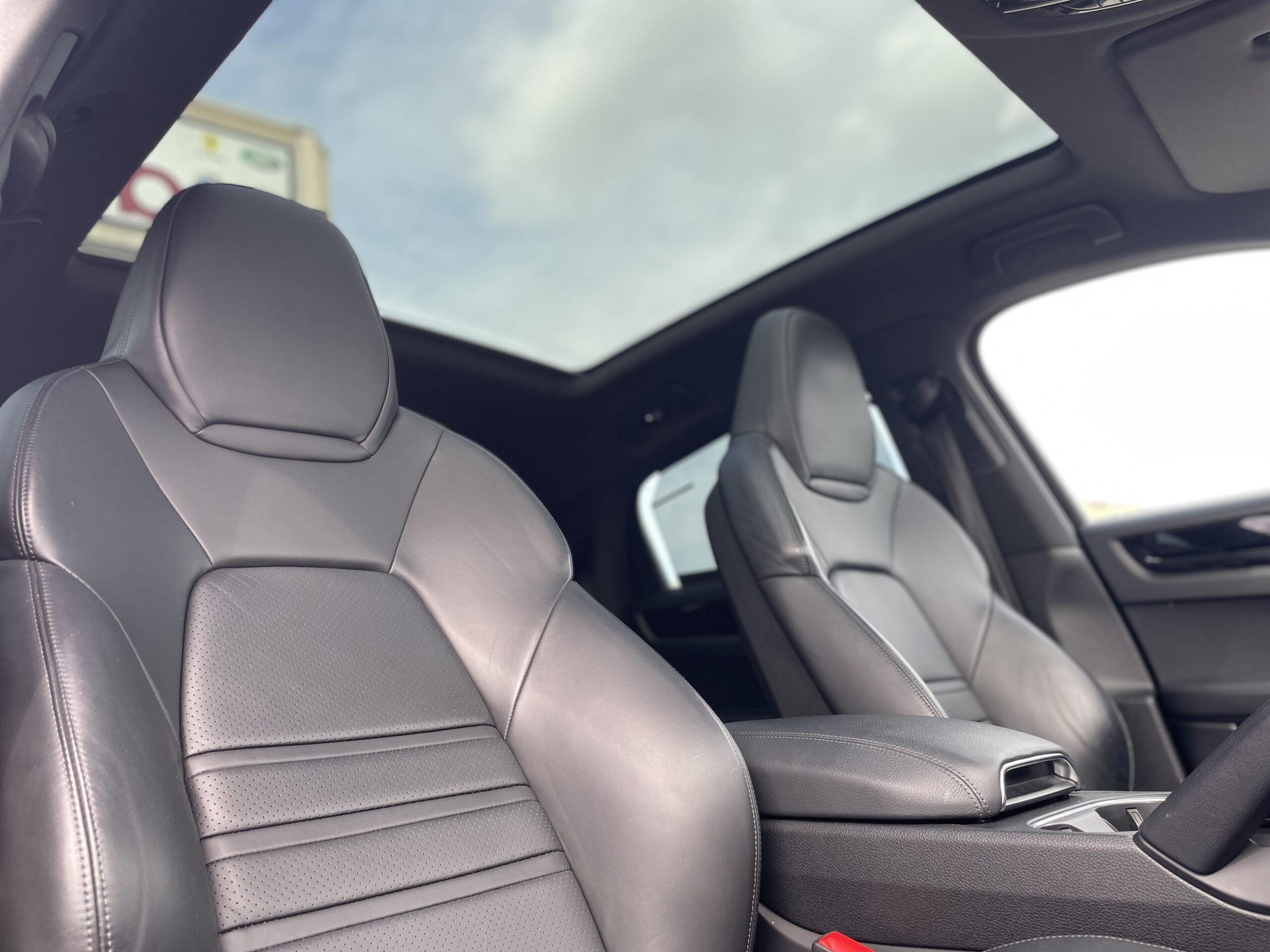 PORSCHE CAYENNE COUPE’ E-HYBRID