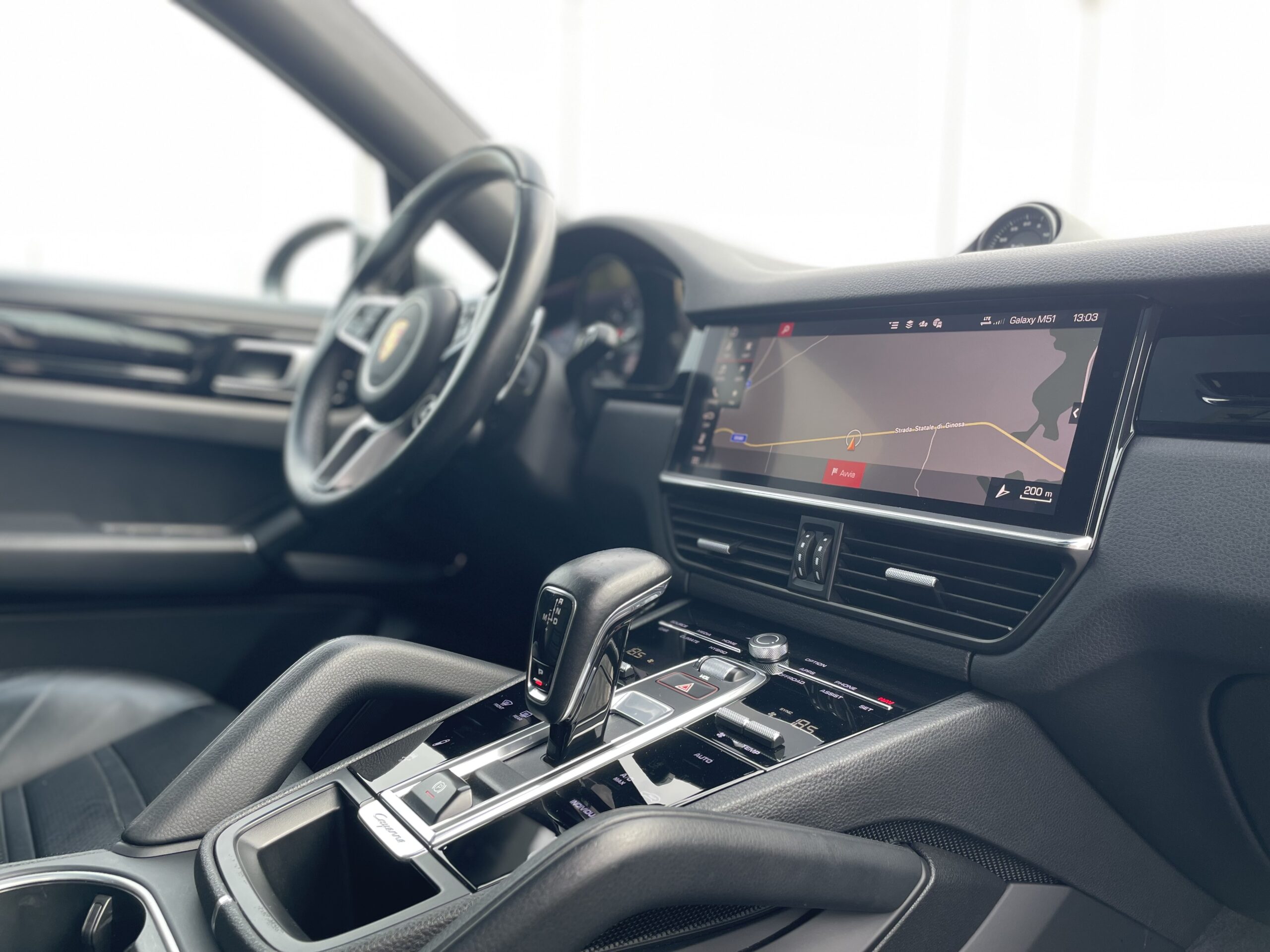 PORSCHE CAYENNE COUPE’ E-HYBRID