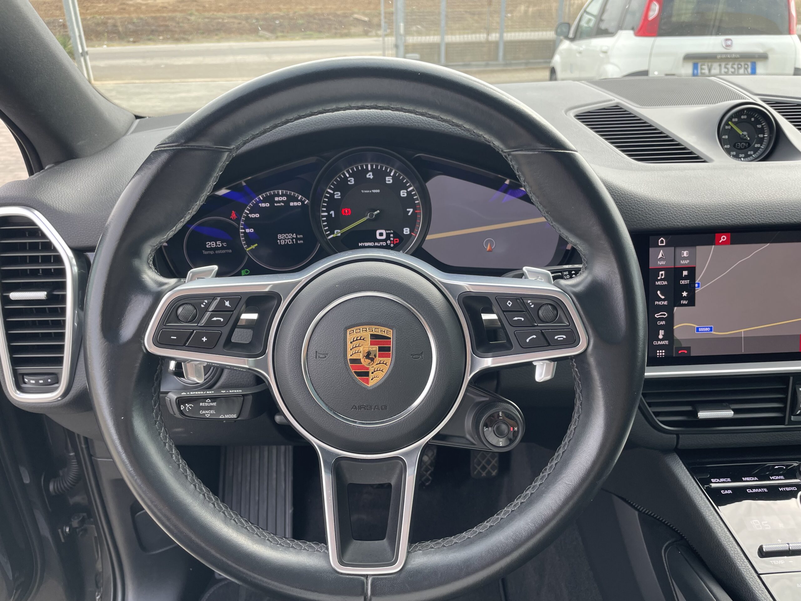 PORSCHE CAYENNE COUPE’ E-HYBRID