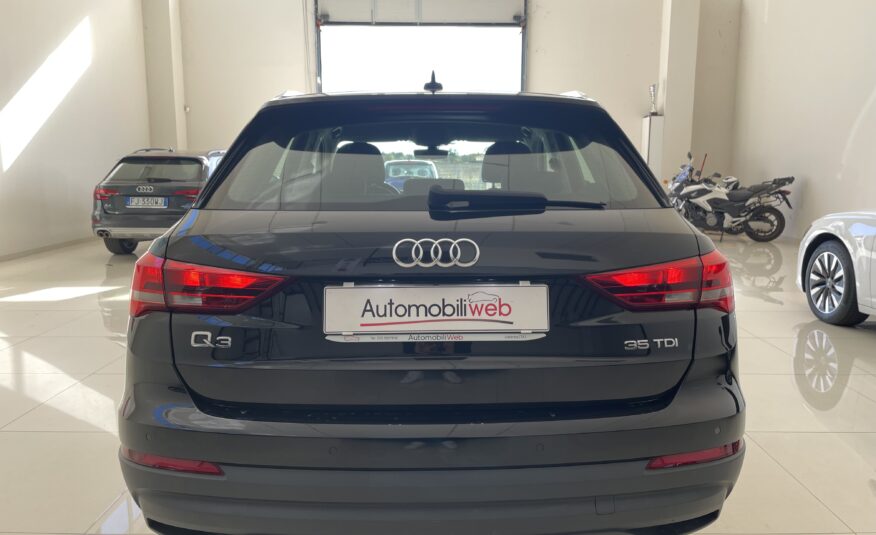 AUDI Q3 35TDI S-TRONIC BUSINESS