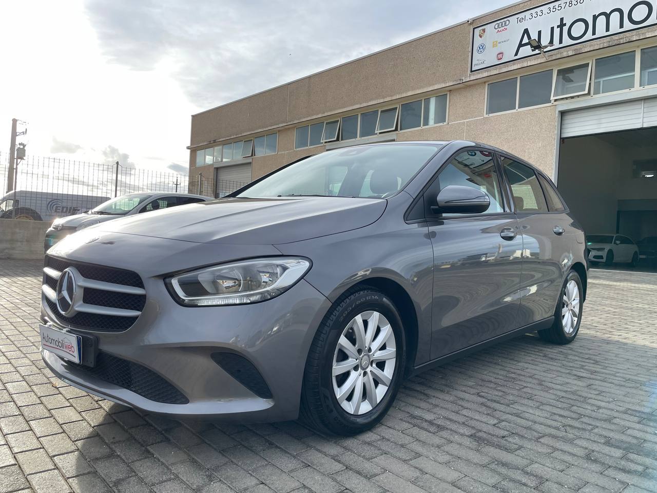 MERCEDES-BENZ B180 EXECUTIVE AUTOMATIC