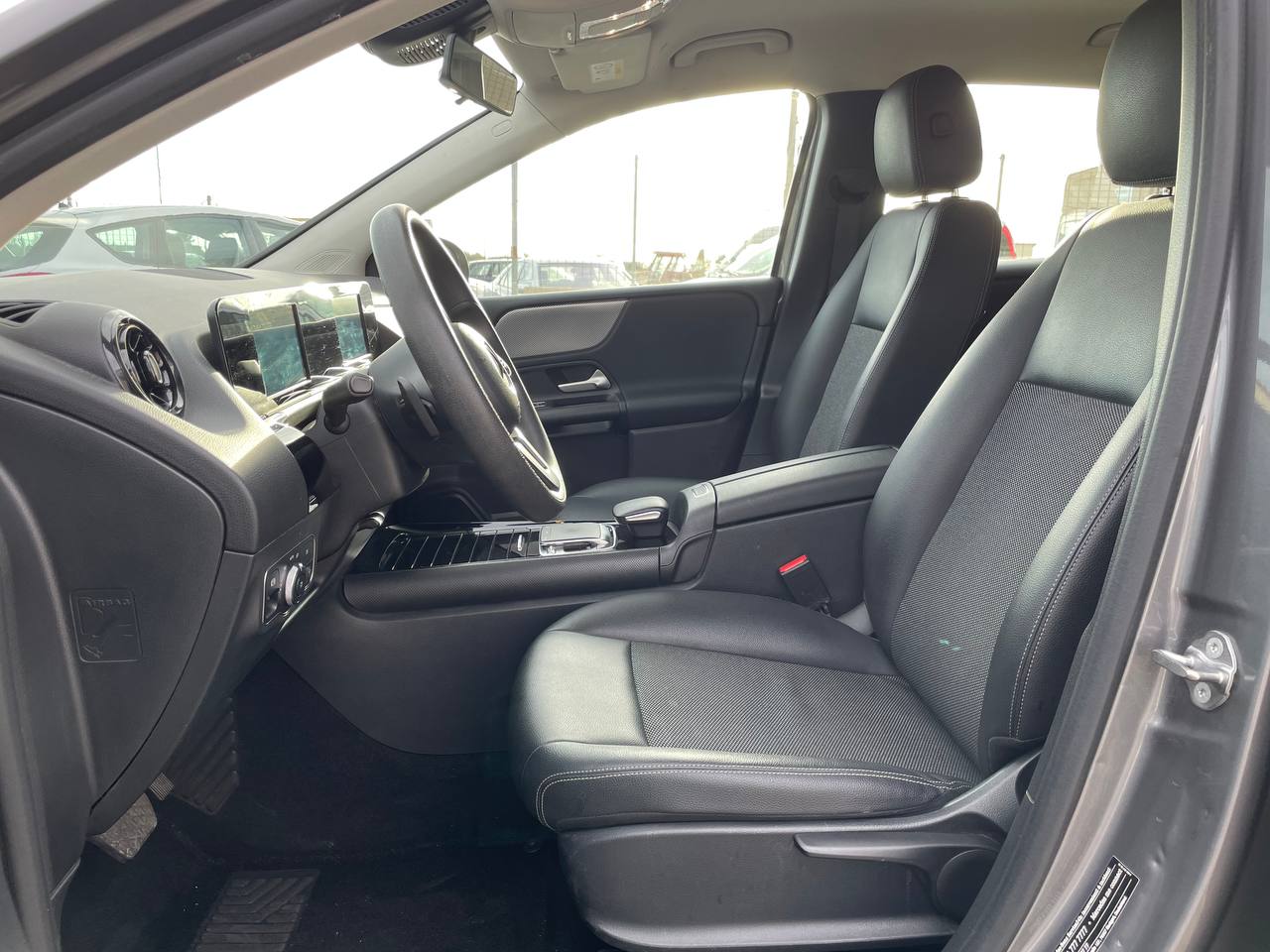 MERCEDES-BENZ B180 EXECUTIVE AUTOMATIC