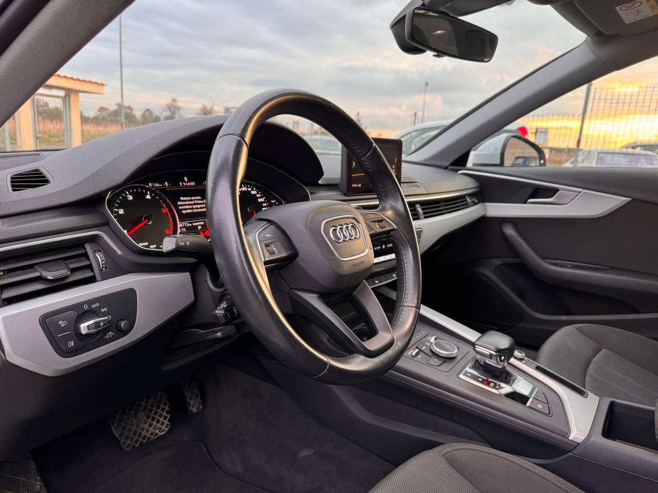 AUDI A4 35tdi BUSINESS S-TRONIC