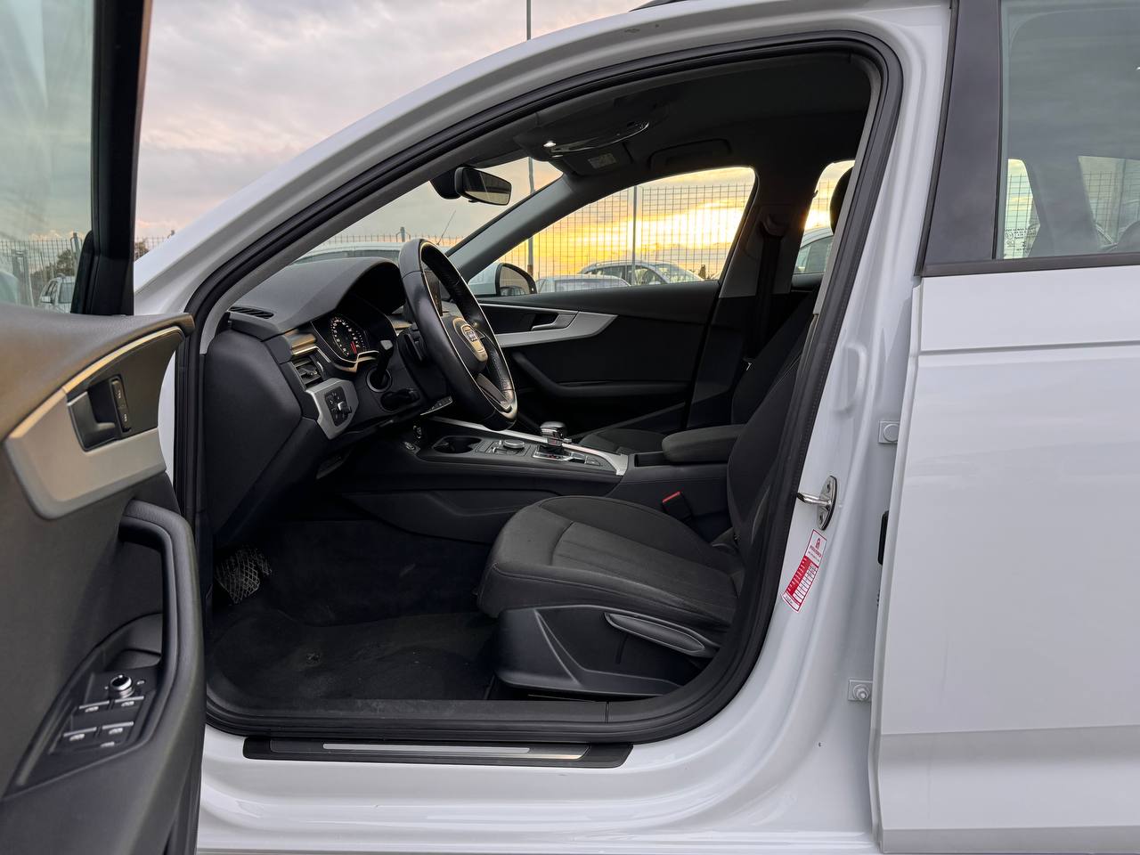 AUDI A4 35tdi BUSINESS S-TRONIC