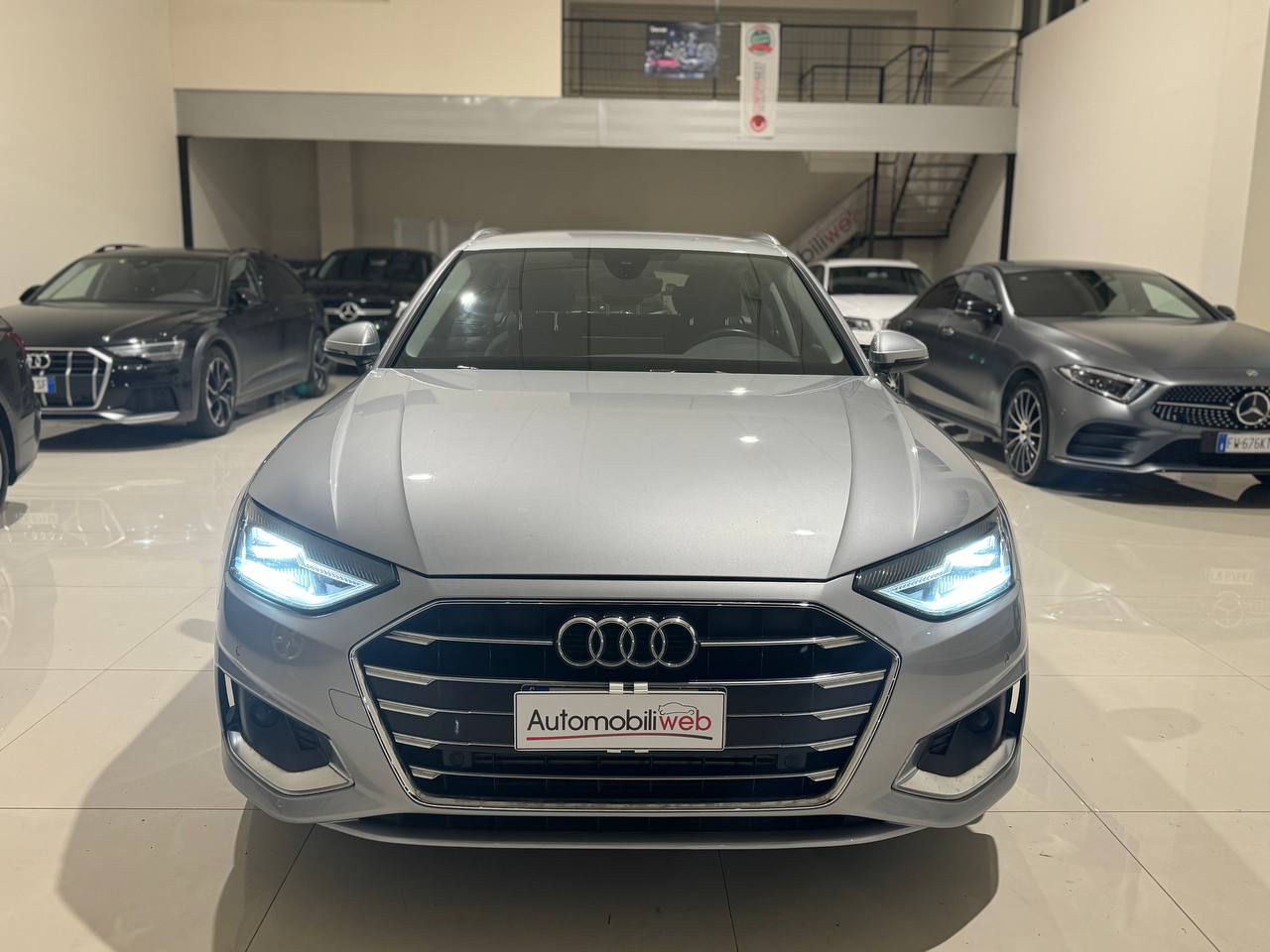 AUDI A4 35 TFSI BUSINESS ADVANCED