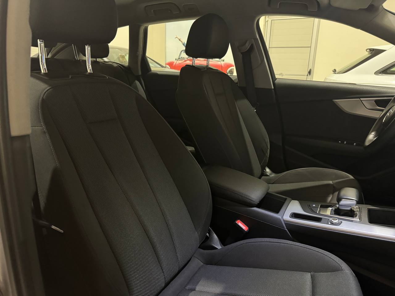 AUDI A4 35 TFSI BUSINESS ADVANCED