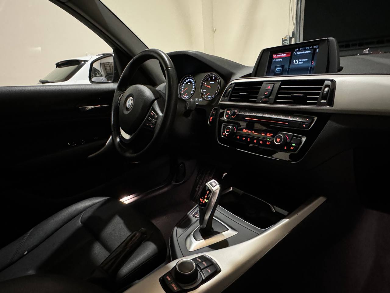 BMW SERIE 1 120D XDRIVE ADVANTAGE AUT.