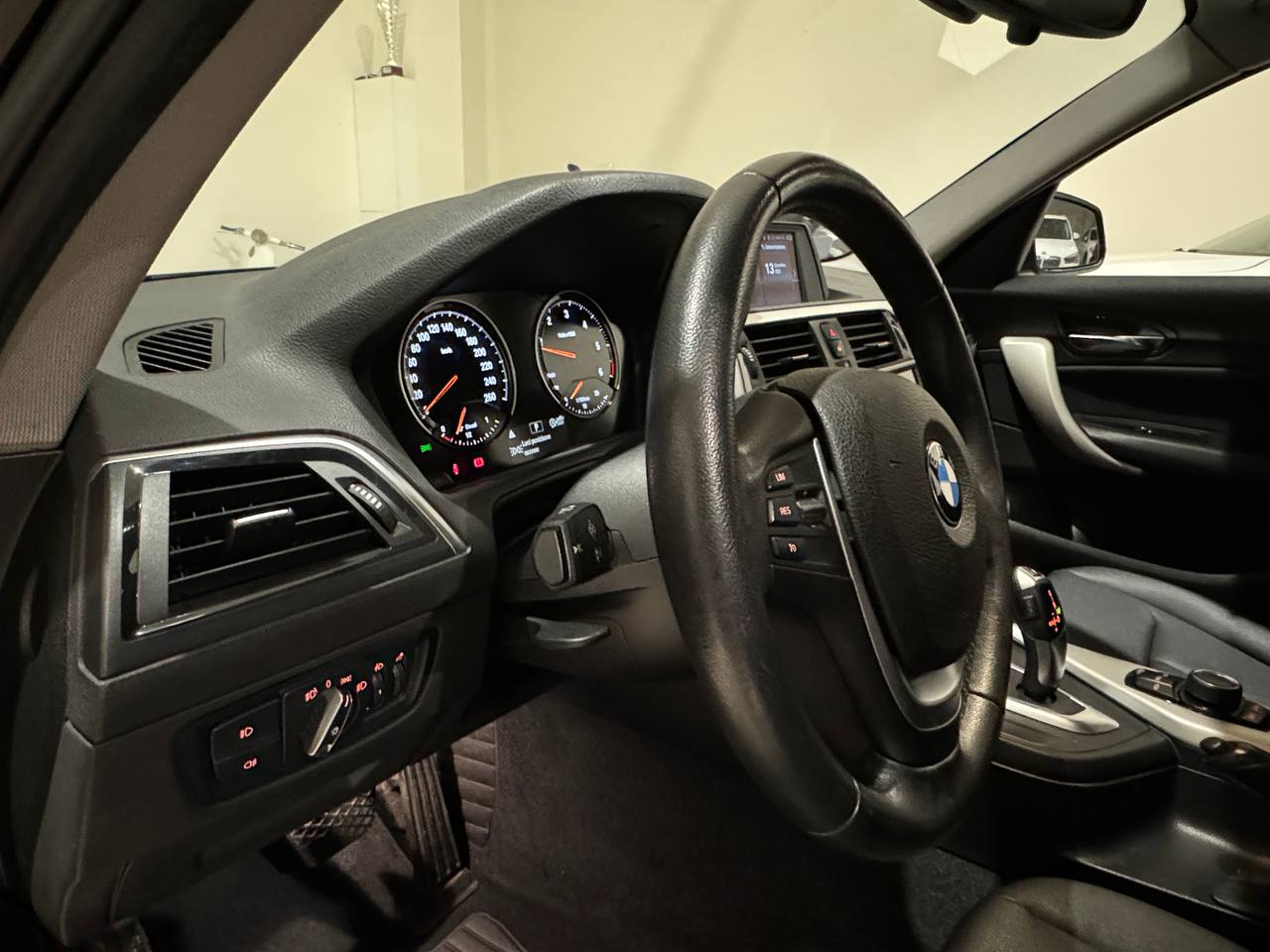 BMW SERIE 1 120D XDRIVE ADVANTAGE AUT.