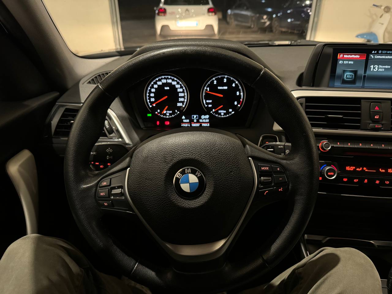 BMW SERIE 1 120D XDRIVE ADVANTAGE AUT.