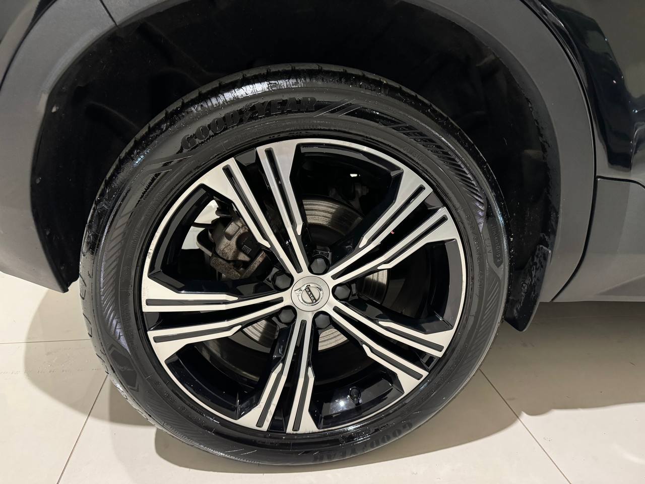 VOLVO XC40 T5 PLUG-IN R-DESIGN RECHARGE