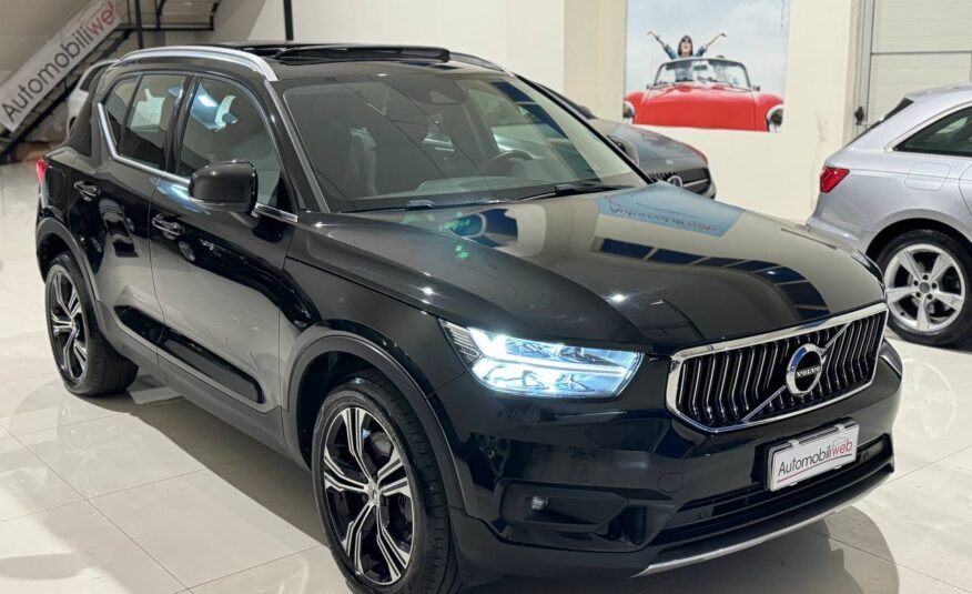 VOLVO XC40 T5 PLUG-IN R-DESIGN RECHARGE