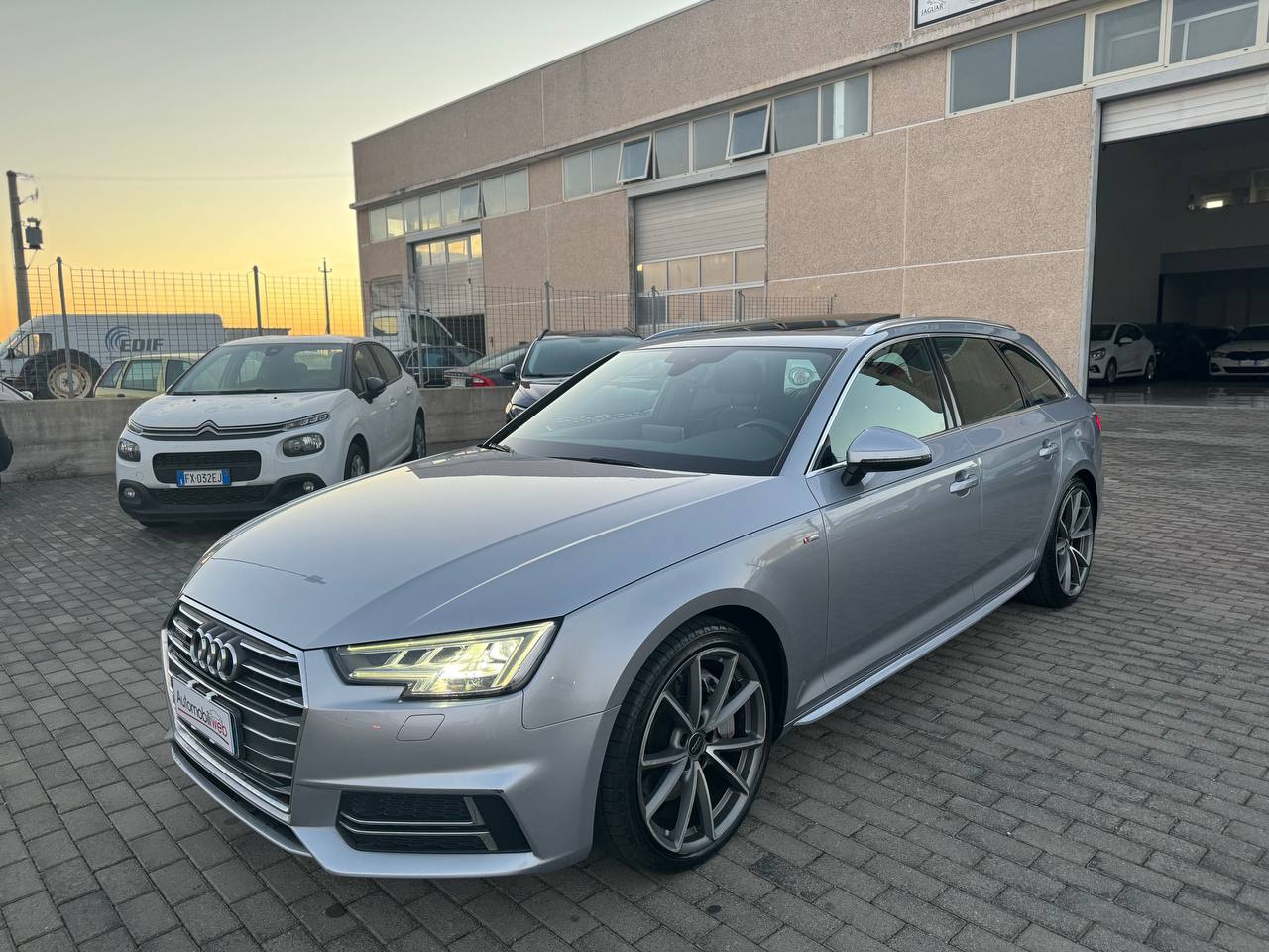 Audi A4 S-line quattro