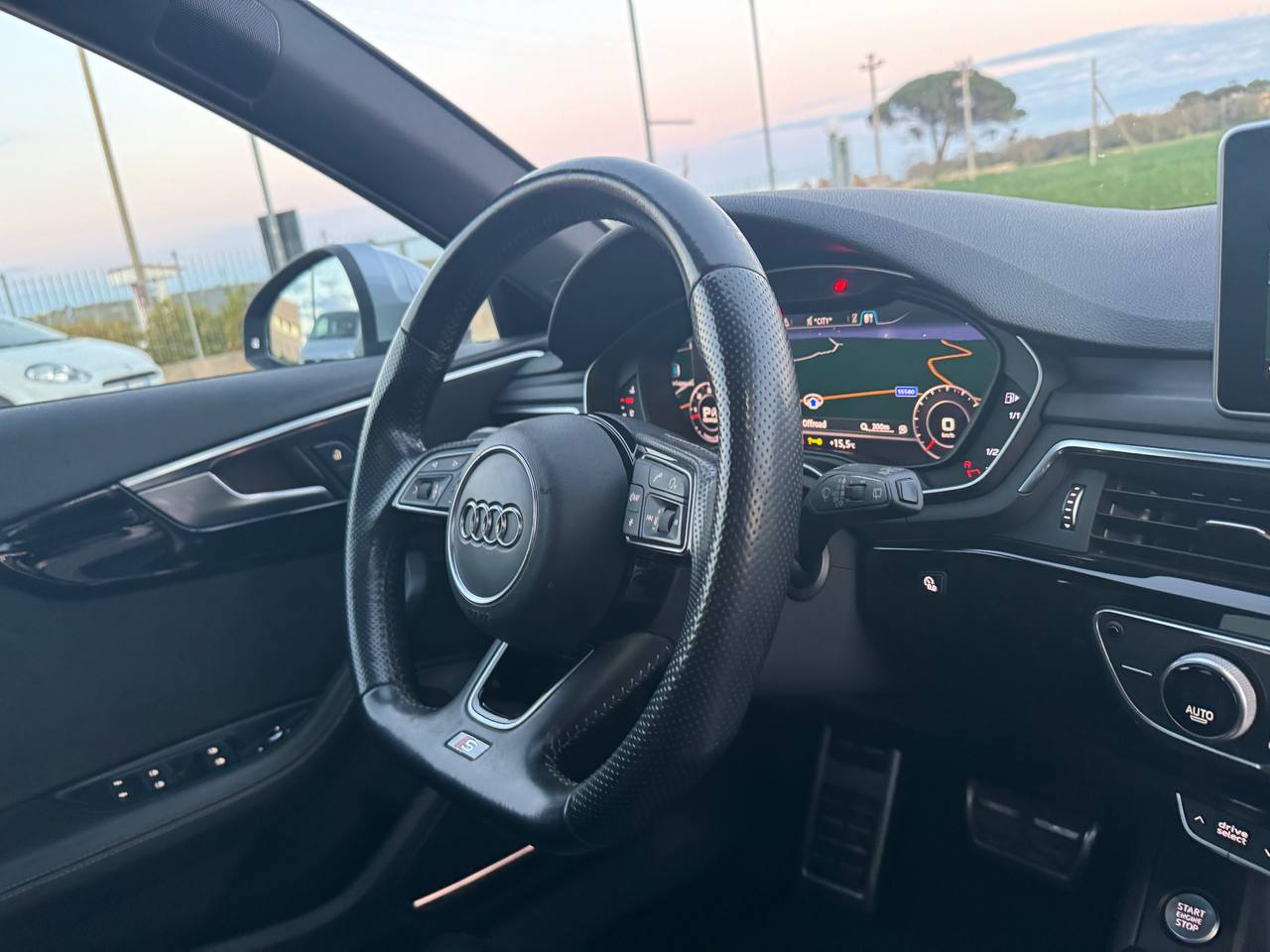 Audi A4 S-line quattro