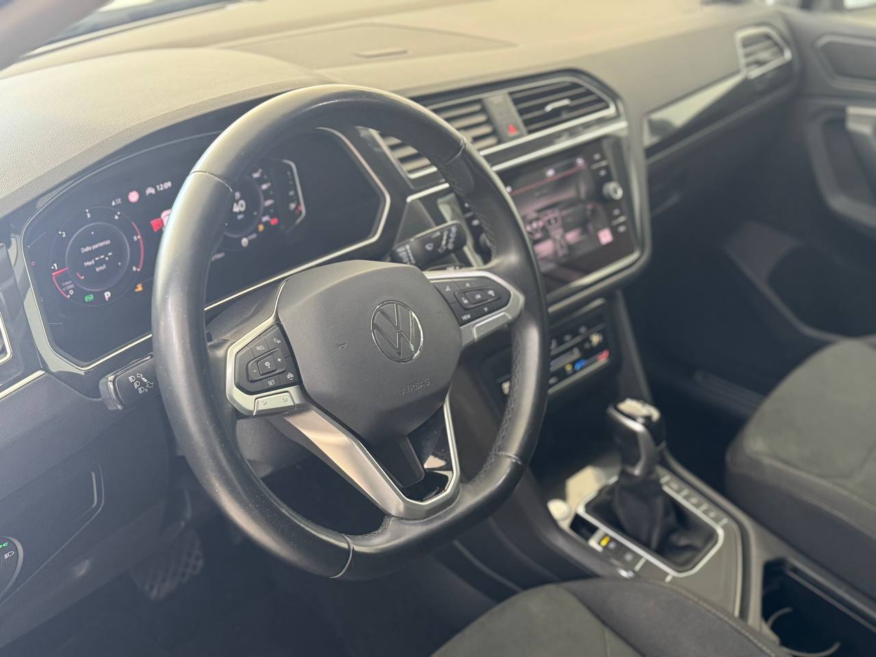 VOLKSWAGEN TIGUAN ELEGANCE DSG VIRTUAL/RETROC.