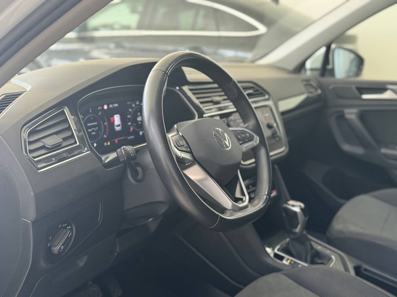 VOLKSWAGEN TIGUAN ELEGANCE DSG VIRTUAL/RETROC.