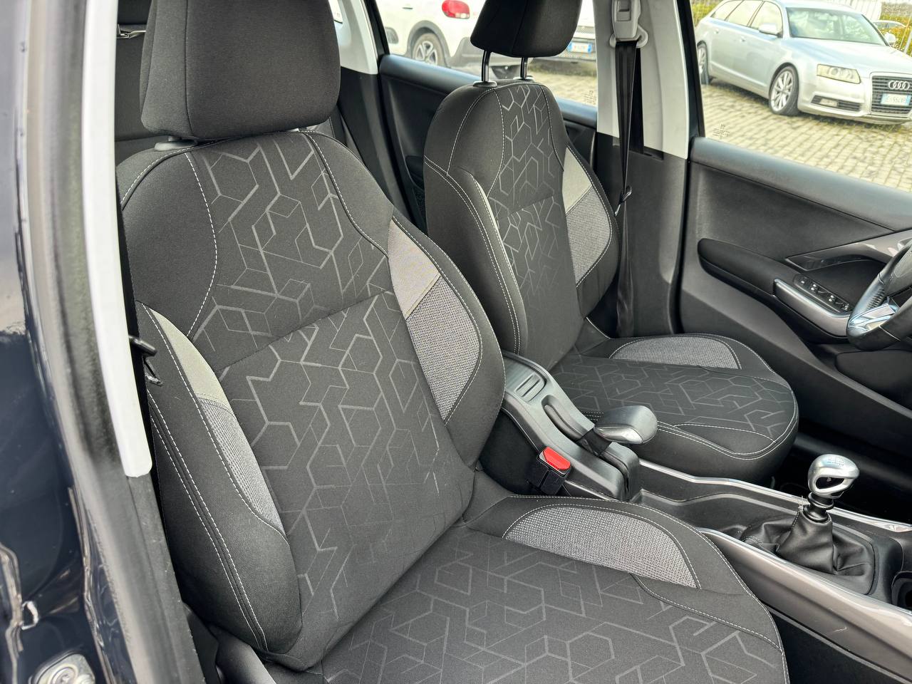 PEUGEOT 2008 BLUEHDI 100CV ACTIVE