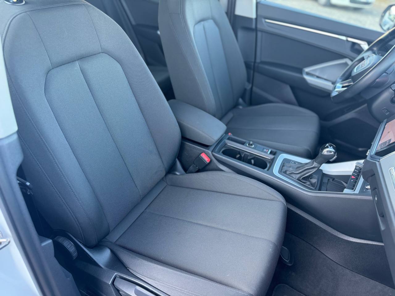 AUDI Q3 35 TFSI MHEV S-TRONIC BUSINESS ADVANCED