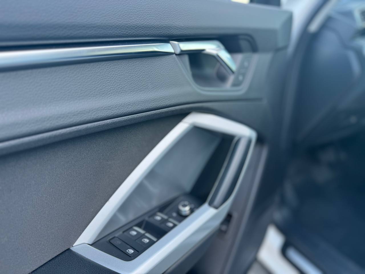 AUDI Q3 35 TFSI MHEV S-TRONIC BUSINESS ADVANCED