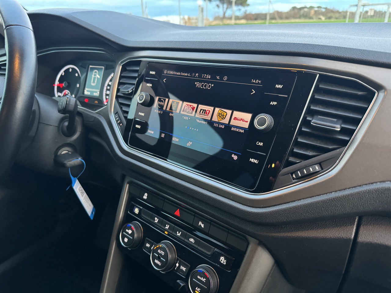 VOLKSWAGEN T-ROC 2.0TDI