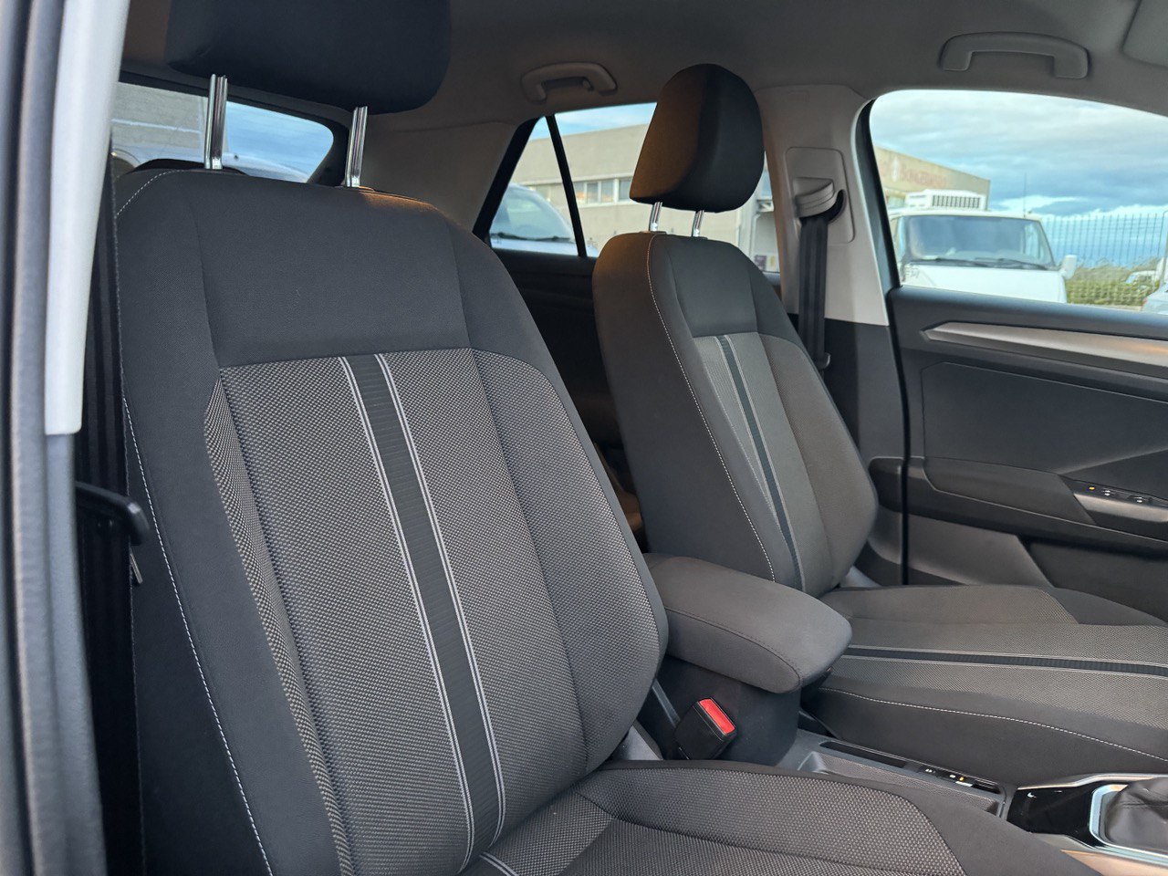 VOLKSWAGEN T-ROC 2.0TDI