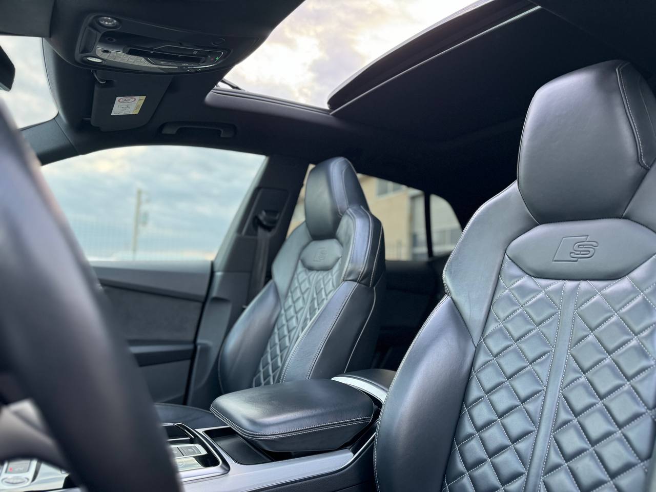 AUDI Q8 50 S-LINE PLUS QUATTRO