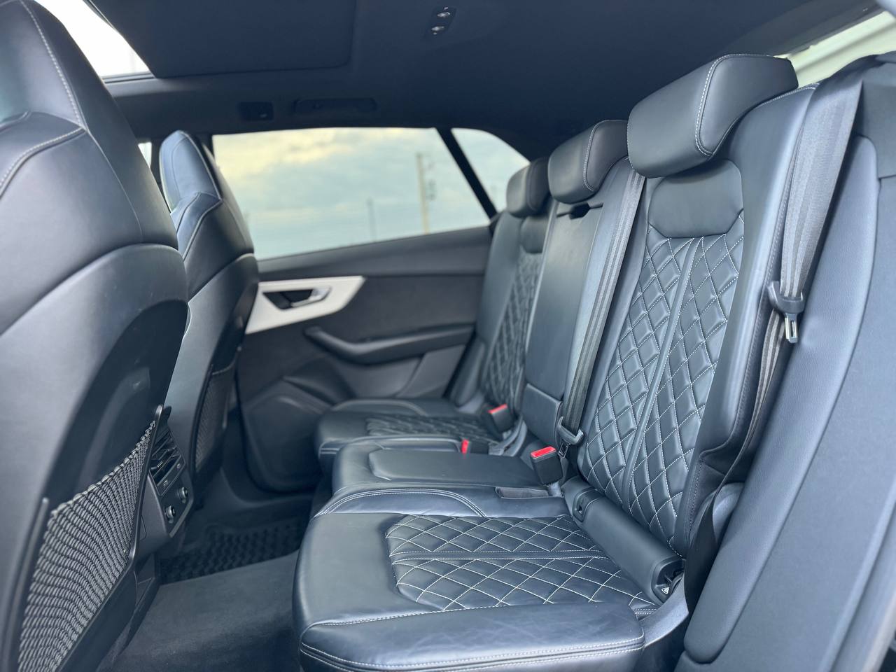 AUDI Q8 50 S-LINE PLUS QUATTRO