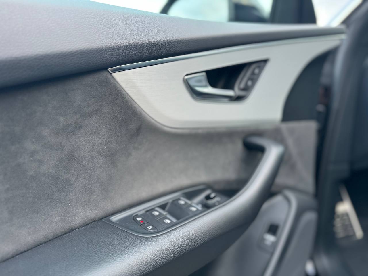 AUDI Q8 50 S-LINE PLUS QUATTRO